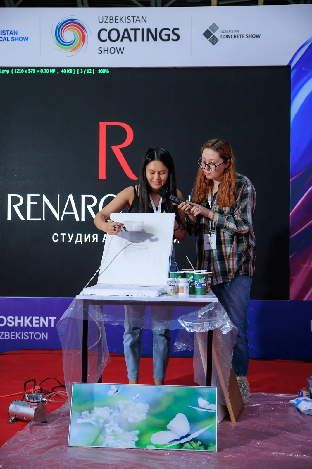 Вручение сертификата на Uzbekistan Coatings Show